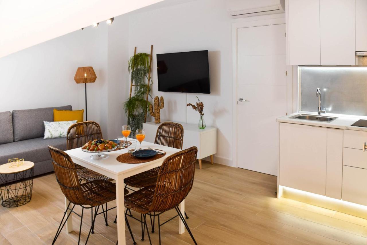 Holidays2Malaga Trinidad Renovated 1 Bedroom Penthouse Close To City Center المظهر الخارجي الصورة